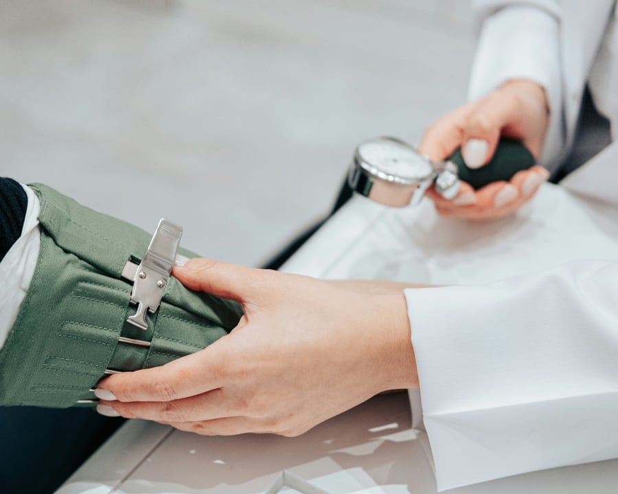 4_5_Healthcare2_1024x1280